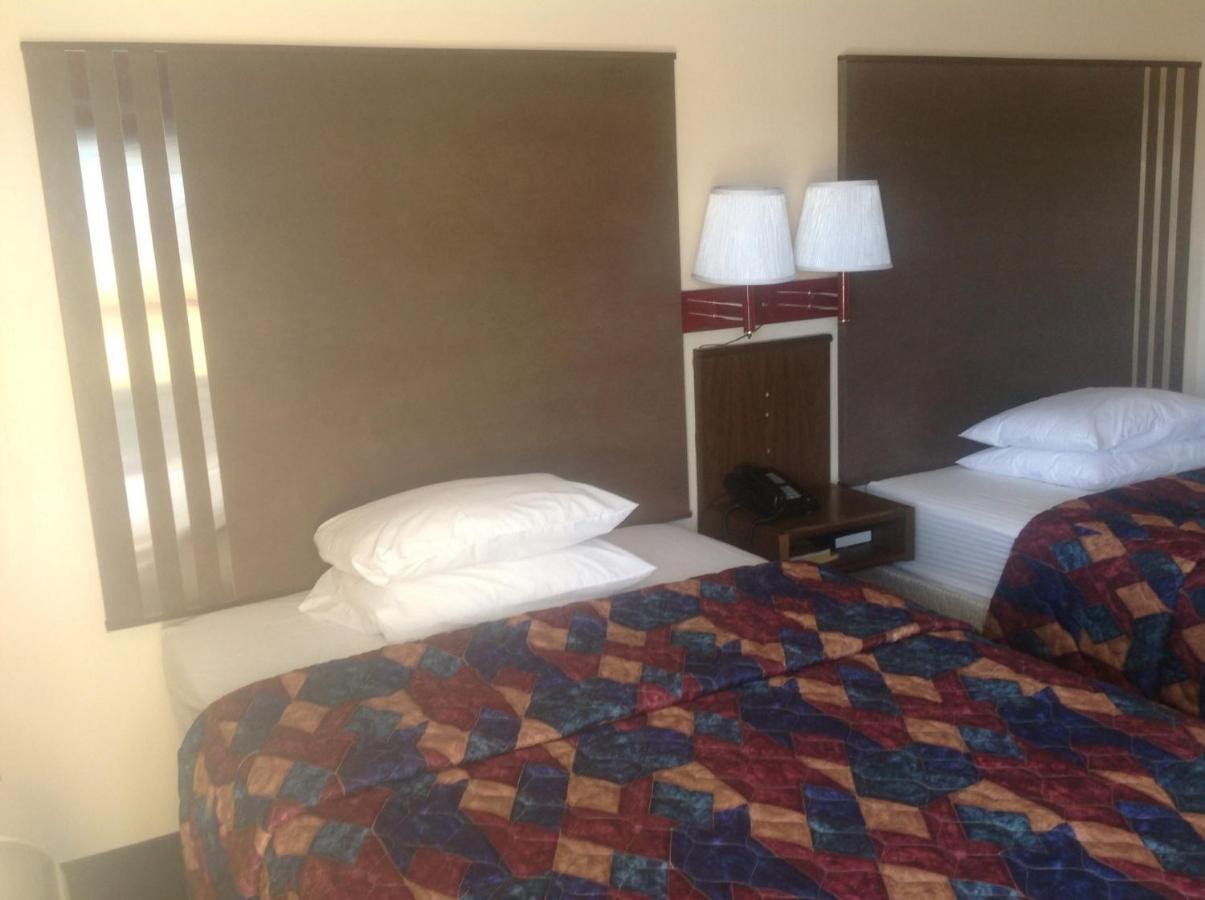 Classic Inn Early Bagian luar foto